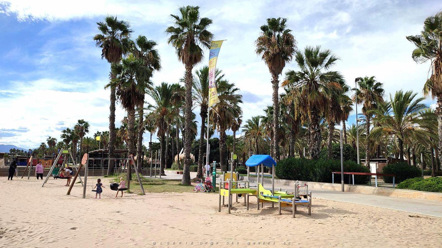 Salou - Plage du Levant et Passeo Jacques 1er - 038.jpg